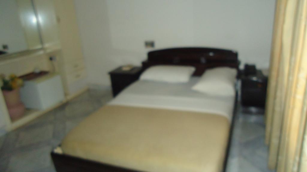 Wadoma Royale Hotel Кумаси Номер фото